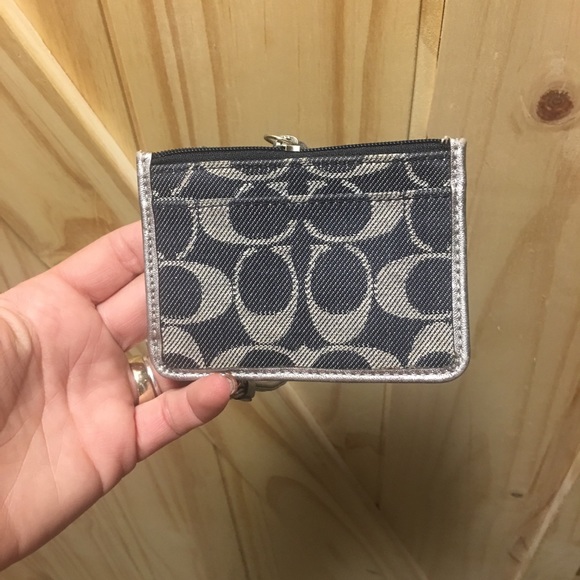 Coach Handbags - Coach Wristlet